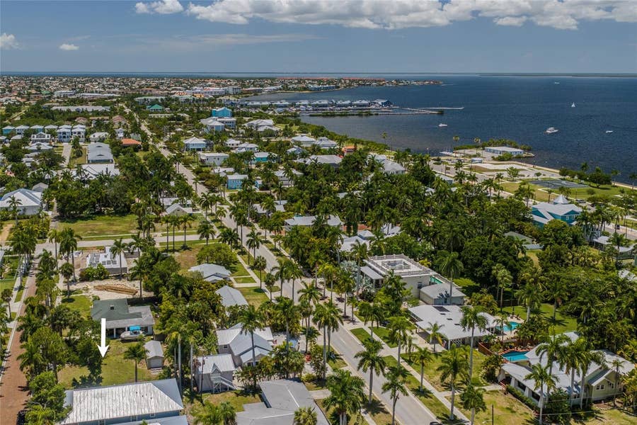 Property photo for 610 TRABUE AVENUE, Punta Gorda, FL