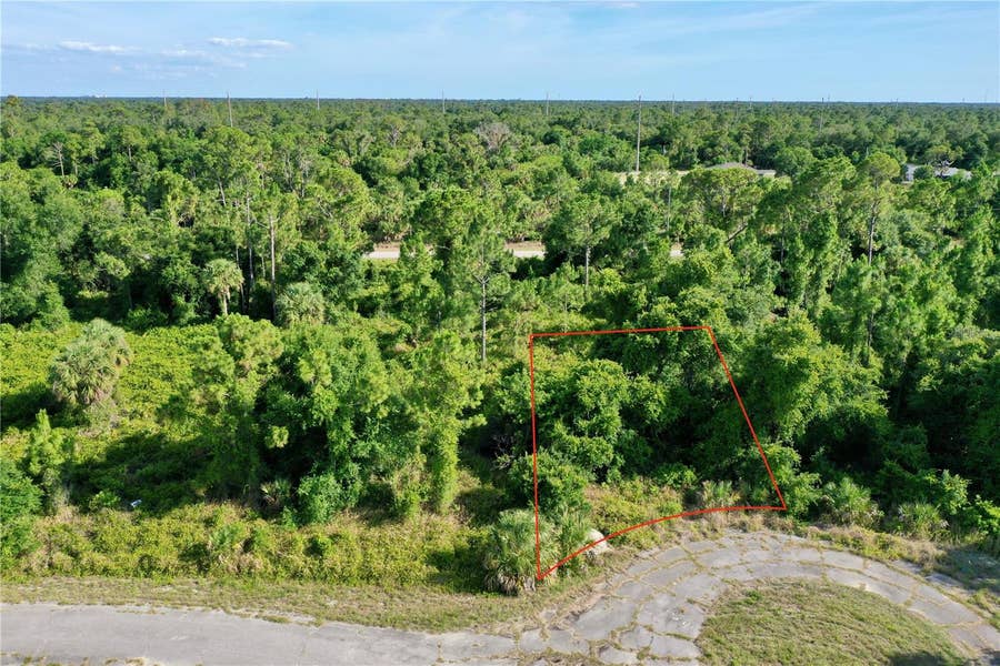 Property photo for TWISDALE CIRCLE, North Port, FL