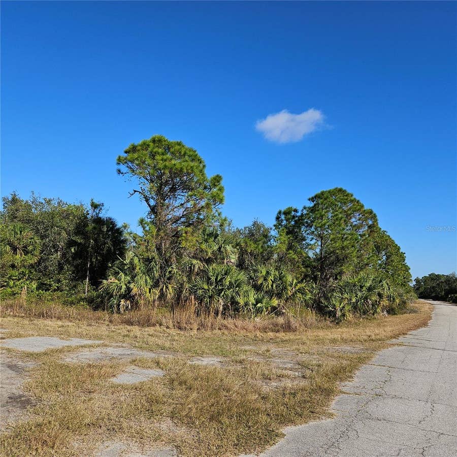 Property photo for CUSTER CIRCLE, North Port, FL