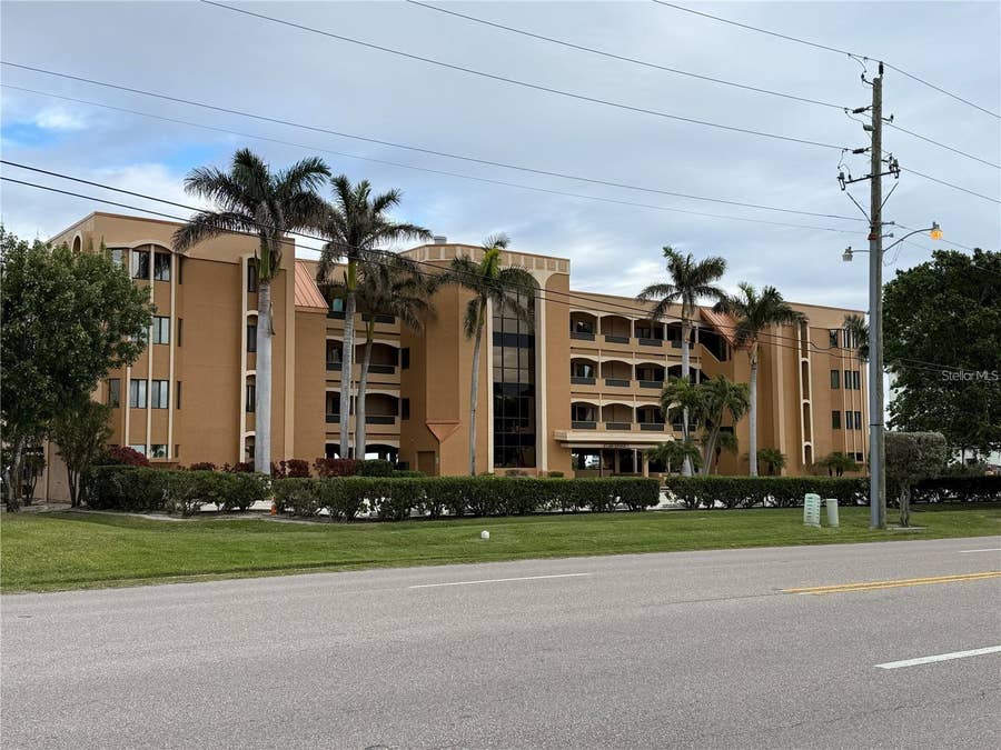 Property photo for 1601 PARK BEACH CIRCLE, #125/11, Punta Gorda, FL