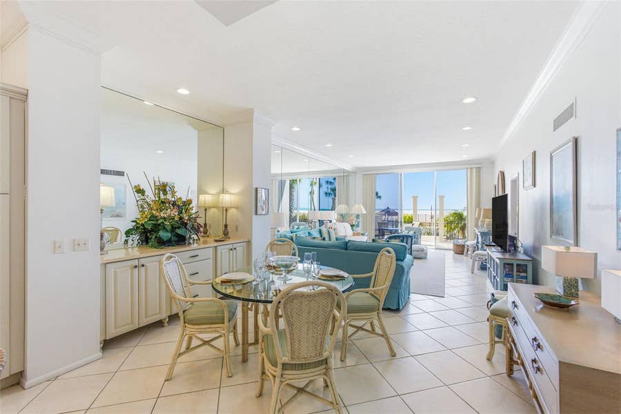 Property photo for 1212 BENJAMIN FRANKLIN DRIVE, #102, Sarasota, FL
