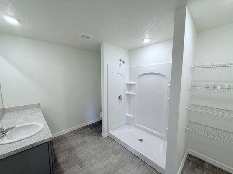 25 ROUND THORN DRIVE, Palm Coast, FL 32164 25 ROUND THORN DRIVE, Palm Coast, FL 32164