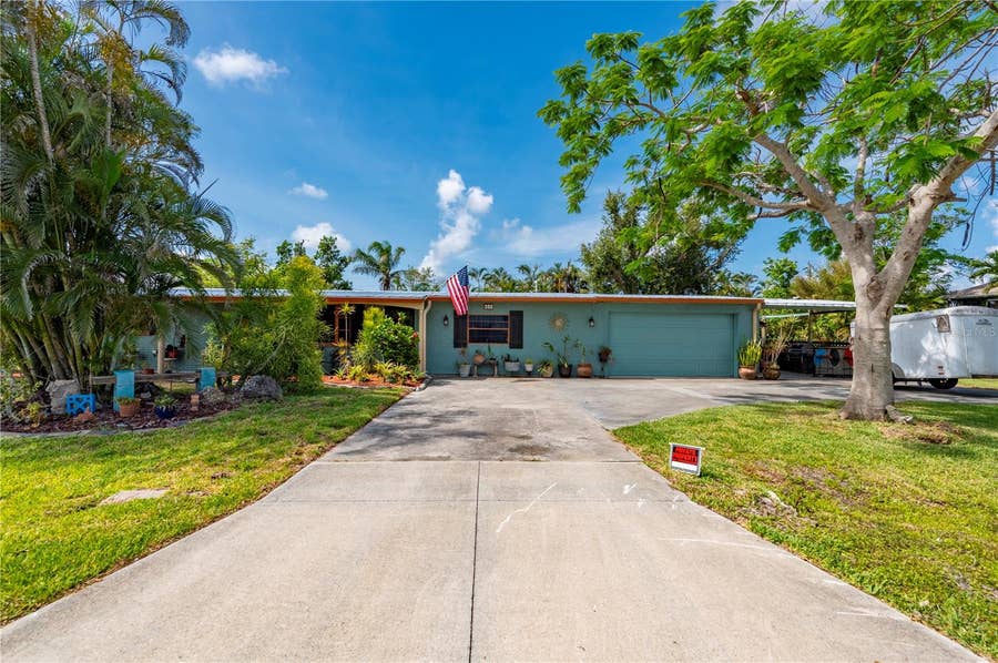 Property photo for 611 BONITA COURT, Punta Gorda, FL
