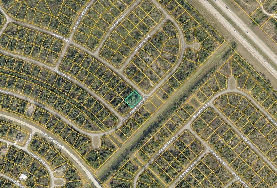 Property photo for HAMPSHIRE CIRCLE, North Port, FL