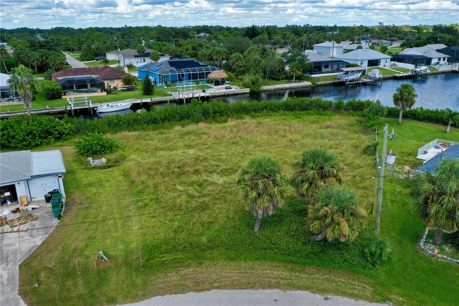 Property photo for 18106 AVONSDALE CIRCLE, Port Charlotte, FL