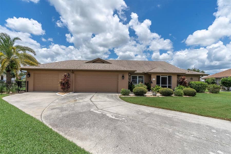 Property photo for 301 THORN HILL PLACE, Sun City Center, FL