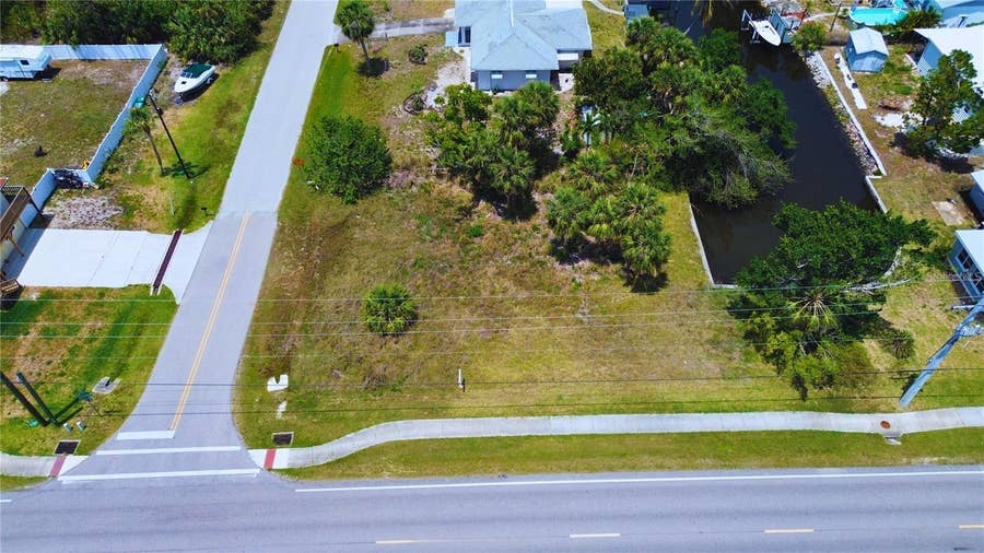 Property photo for 3128 BANYAN WAY, Punta Gorda, FL