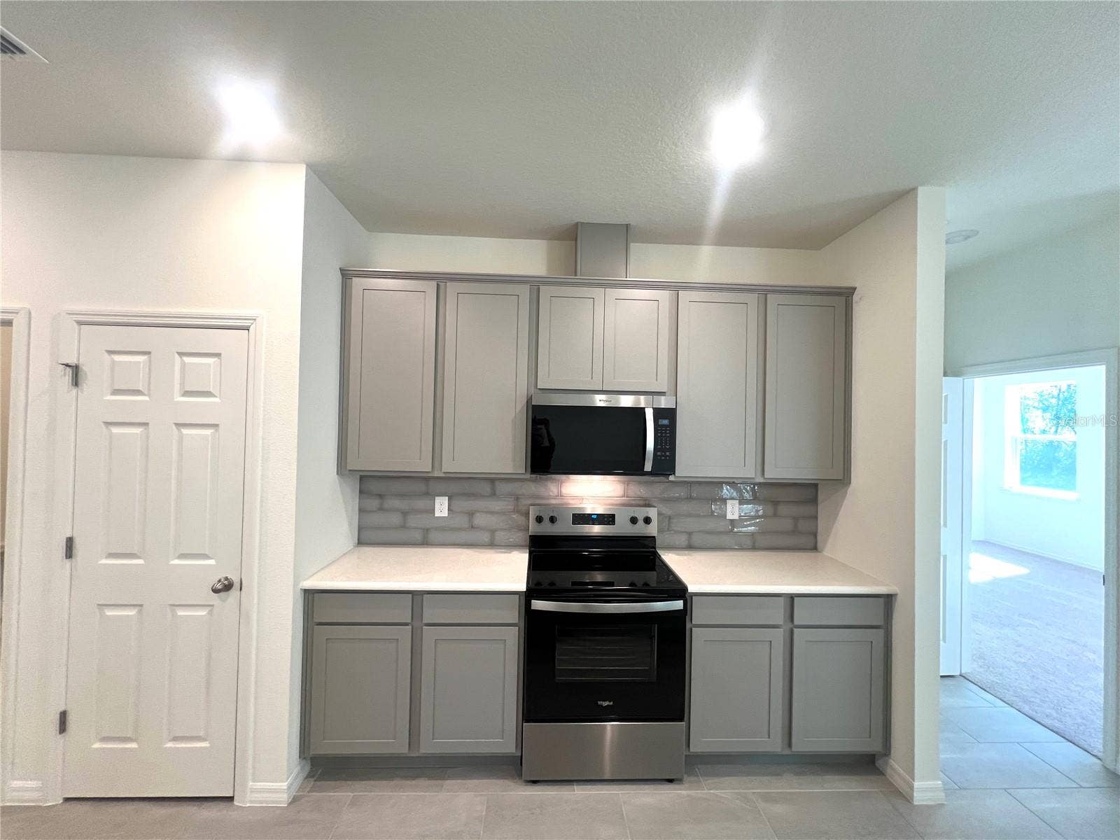 4 LYNBROOK DRIVE, Palm Coast, FL 32137 4 LYNBROOK DRIVE, Palm Coast, FL 32137