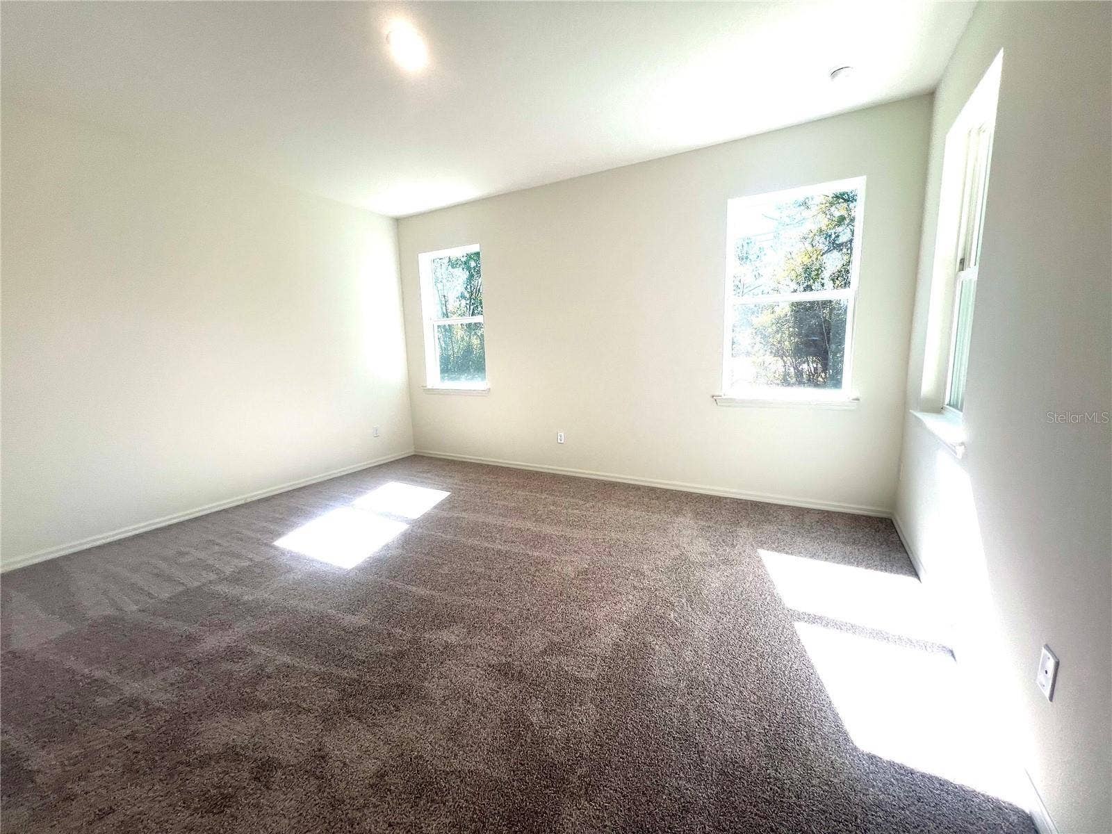 4 LYNBROOK DRIVE, Palm Coast, FL 32137 4 LYNBROOK DRIVE, Palm Coast, FL 32137