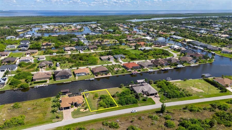 Property photo for 8300 TECUMSEH CIRCLE, Port Charlotte, FL