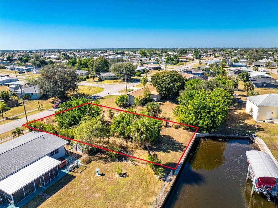 Property photo for 21280 HIGGS DRIVE, Port Charlotte, FL