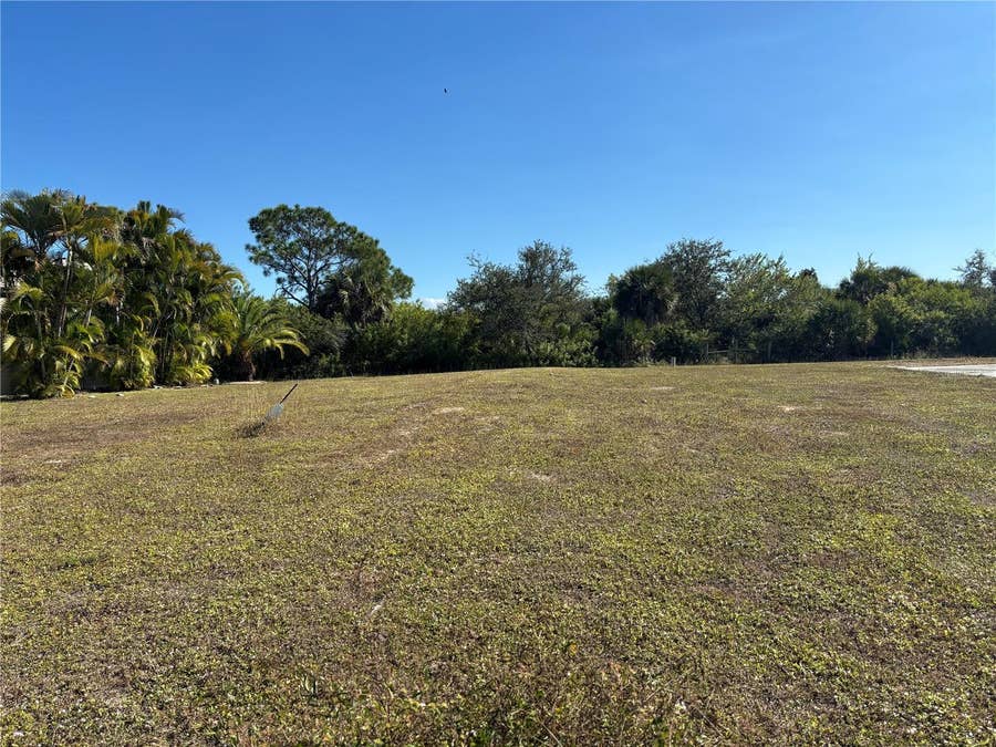 Property photo for 7466 SILAGE CIR, Port Charlotte, FL