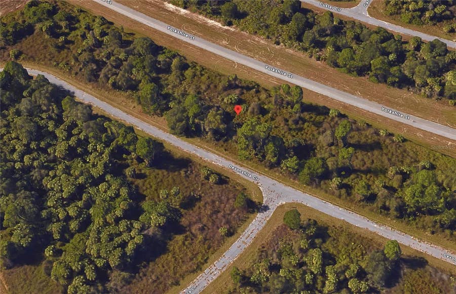 Property photo for DEVONSHIRE CIRCLE, North Port, FL