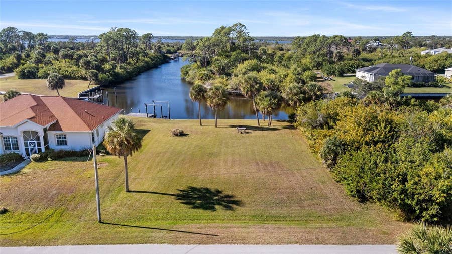 Property photo for 1387 GLANMORE DRIVE, Port Charlotte, FL
