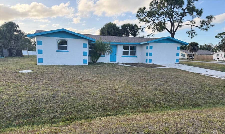 Property photo for 105 SYLVANIA AVENUE, Englewood, FL