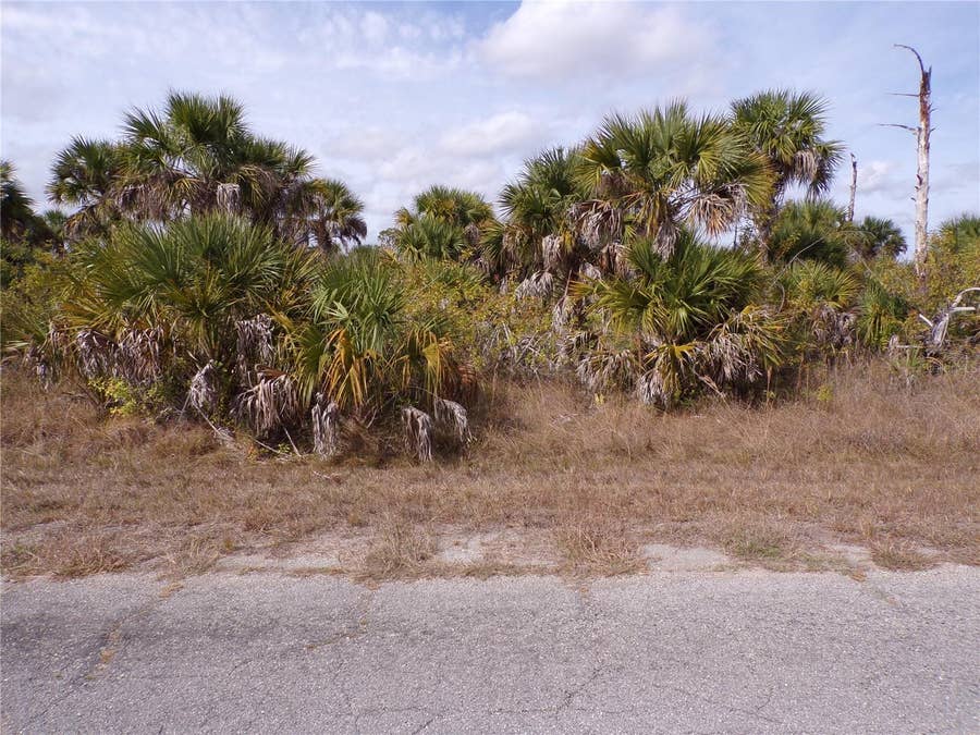Property photo for FIREGLOW CIRCLE, North Port, FL