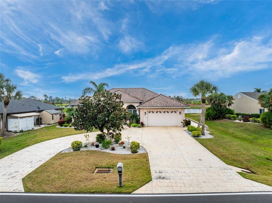 Property photo for 12109 SW KINGSWAY CIRCLE, Lake Suzy, FL