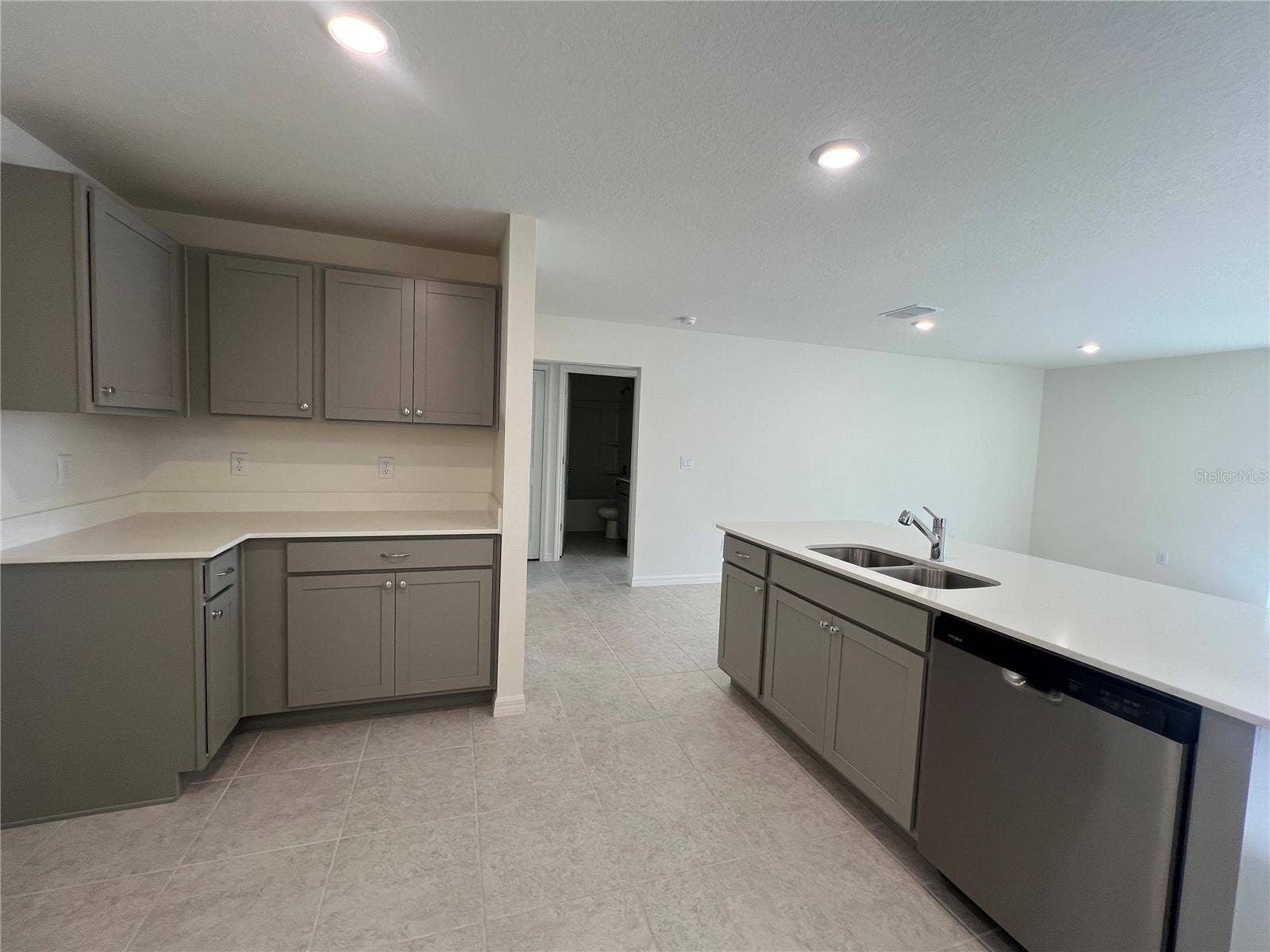 87 BRESSLER LANE, Palm Coast, FL 32137 87 BRESSLER LANE, Palm Coast, FL 32137