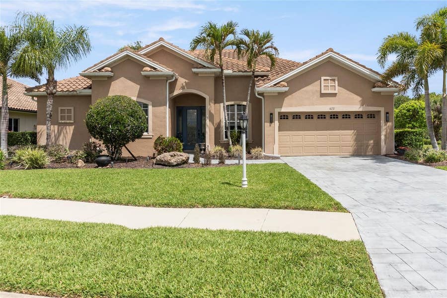 Property photo for 1872 COCONUT PALM CIRCLE, North Port, FL