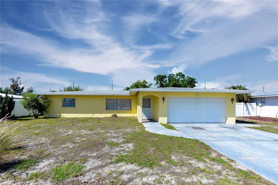 Property photo for 9215 KINGSTON ROAD, Bradenton, FL
