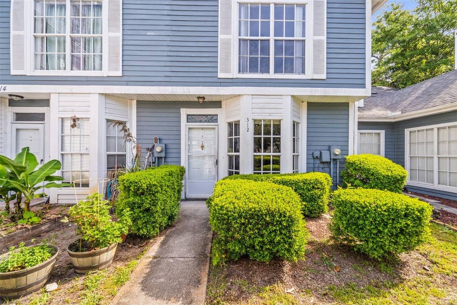 Property photo for 312 WINCHESTER WAY, Palm Harbor, FL