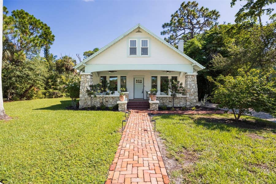 Property photo for 1473 BARCELONA AVENUE, Fort Myers, FL
