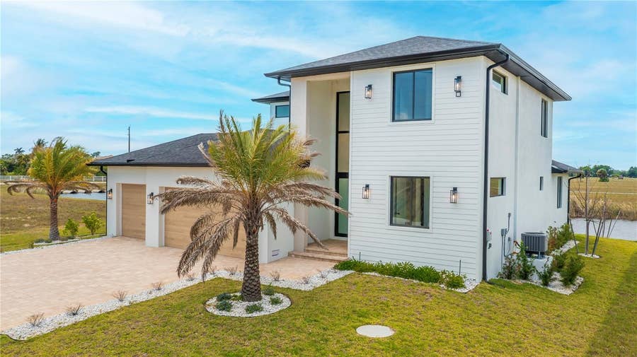 Property photo for 7 SUNFLOWER DRIVE, Placida, FL