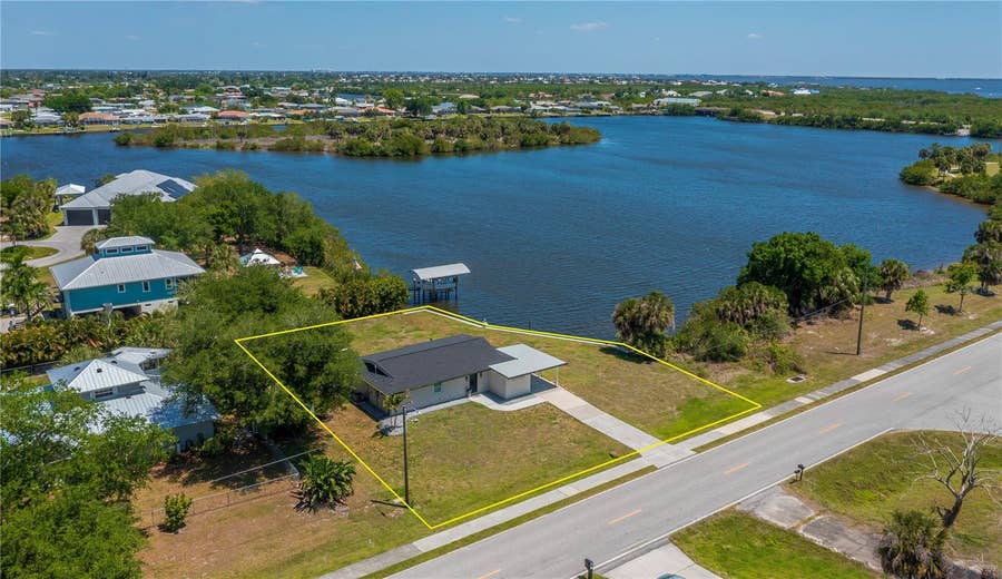 Property photo for 3404 LAKE VIEW BOULEVARD, Port Charlotte, FL