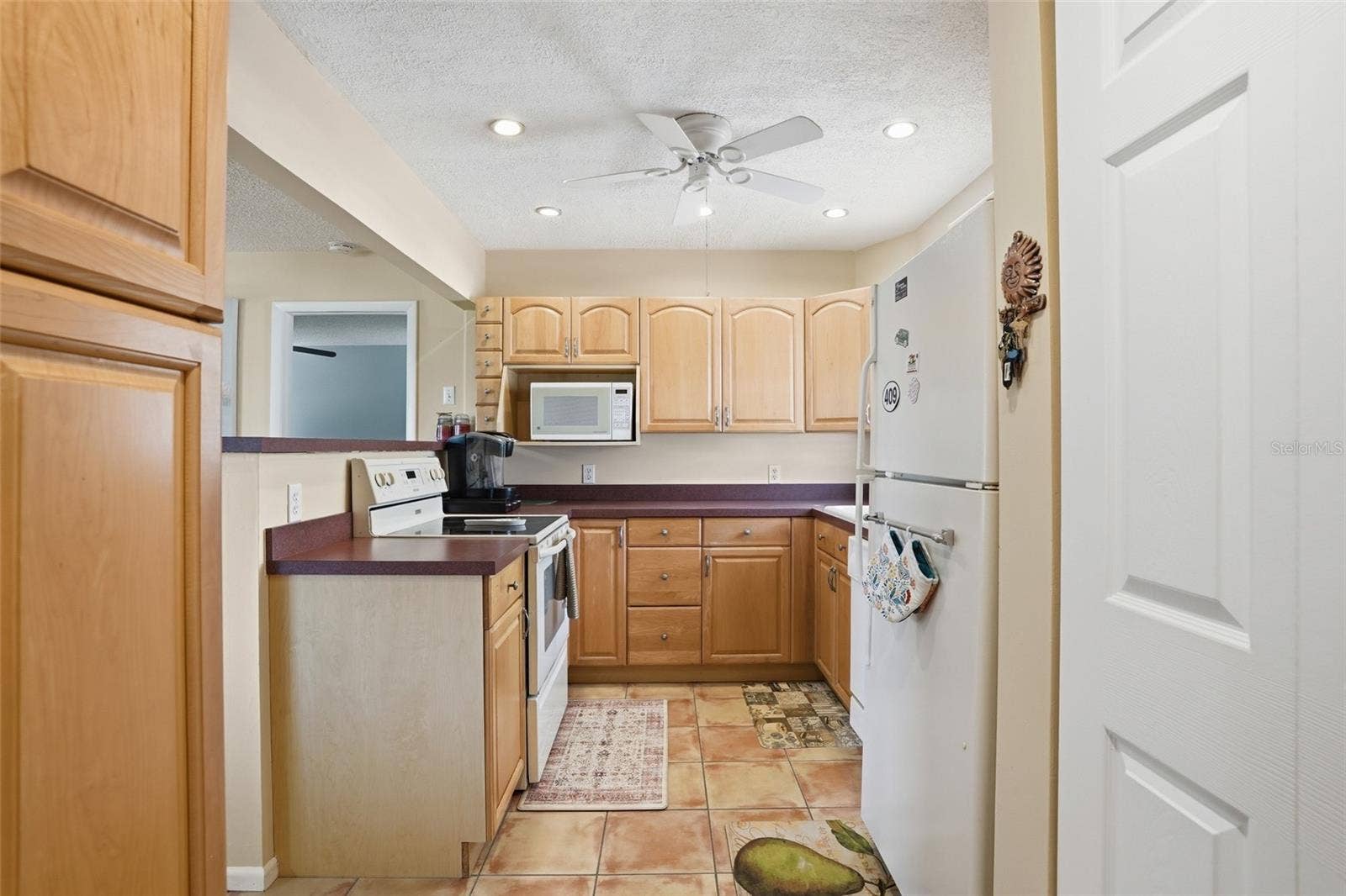 4289 ISLAND CIRCLE, #1, Fort Myers, FL 33919 4289 ISLAND CIRCLE, #1, Fort Myers, FL 33919