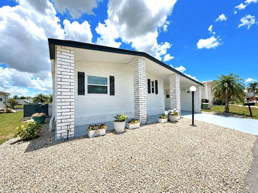 Property photo for 216 MARTINIQUE ROAD, North Port, FL