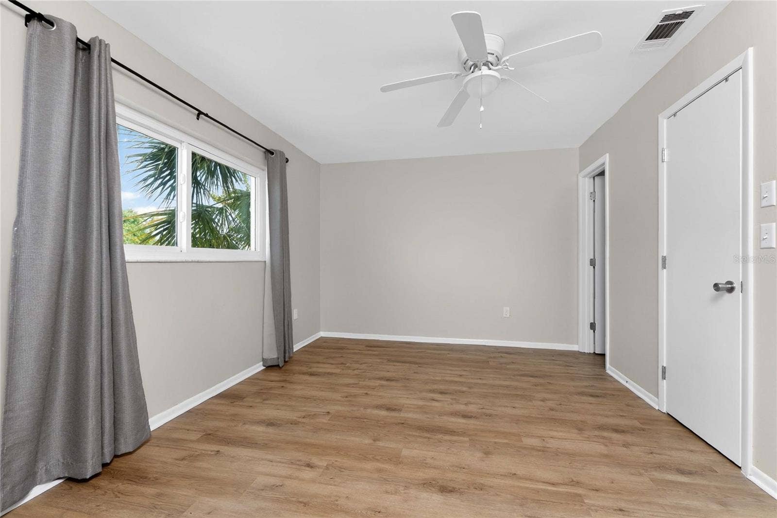 557 MAGNOLIA AVENUE NW, Port Charlotte, FL 33952