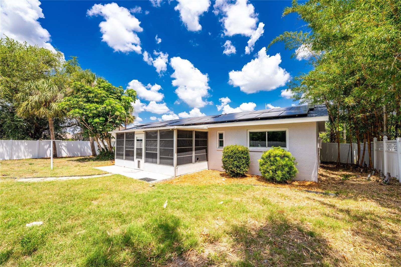 557 MAGNOLIA AVENUE NW, Port Charlotte, FL 33952