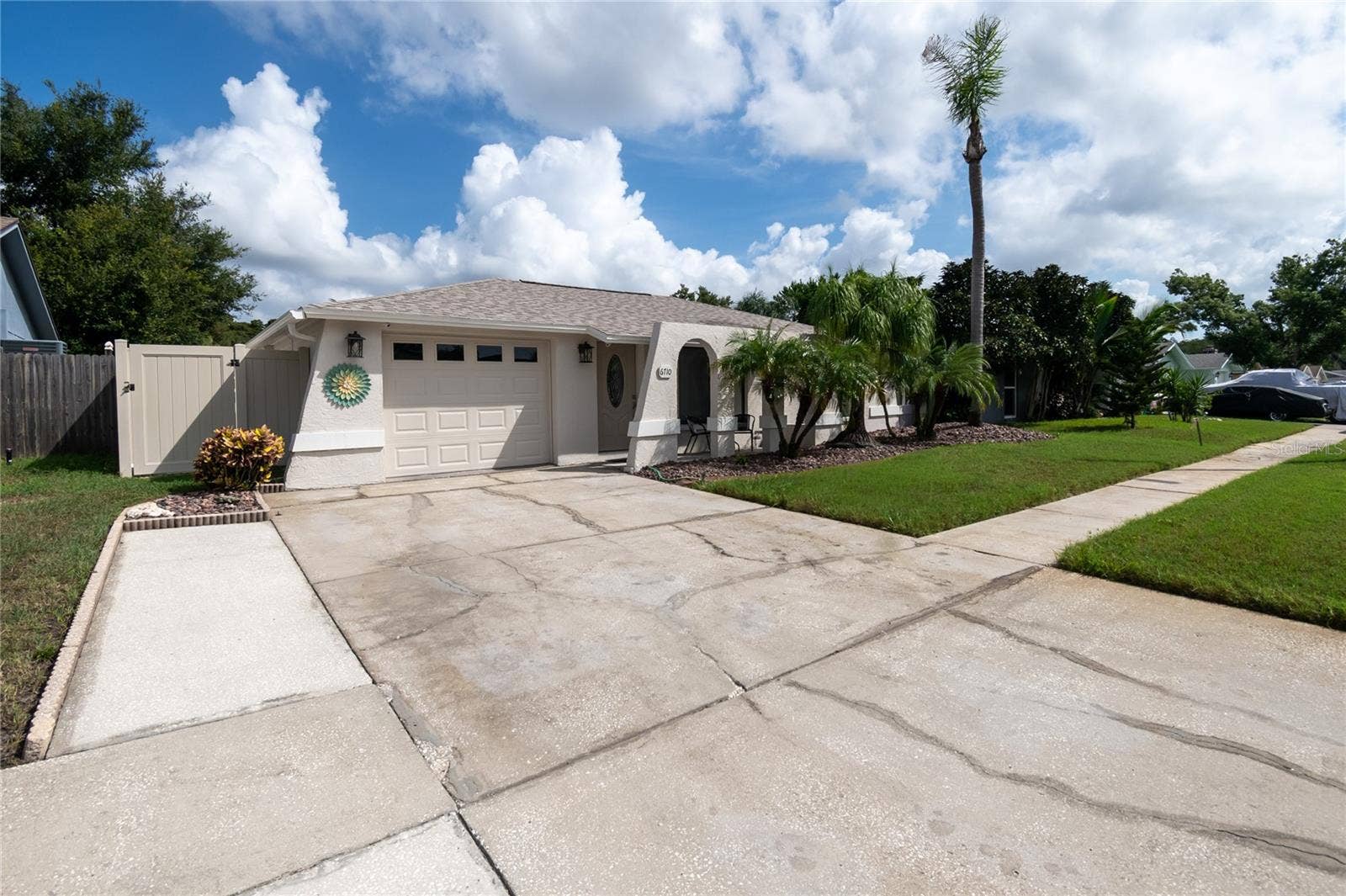 6710 RANCHWOOD LOOP, New Port Richey, FL 34653 6710 RANCHWOOD LOOP, New Port Richey, FL 34653