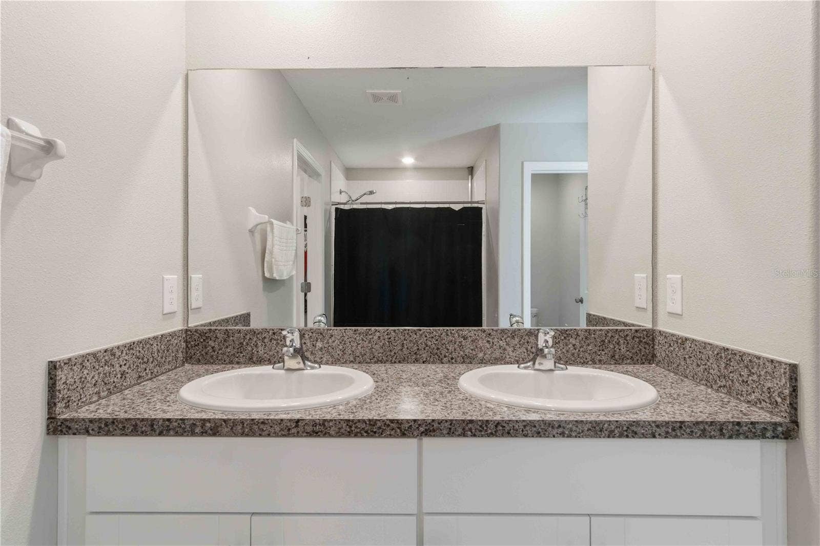9440 LEMON DROP LOOP, Sun City Center, FL 33573