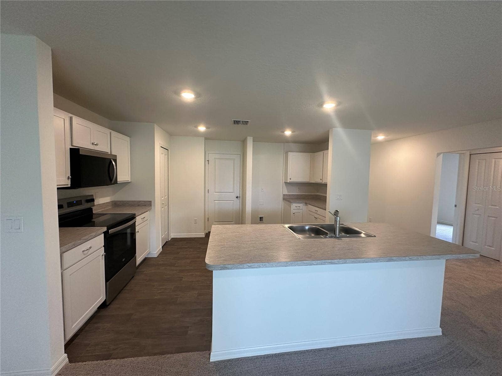 18 PICKWOOD PLACE, Palm Coast, FL 32164 18 PICKWOOD PLACE, Palm Coast, FL 32164
