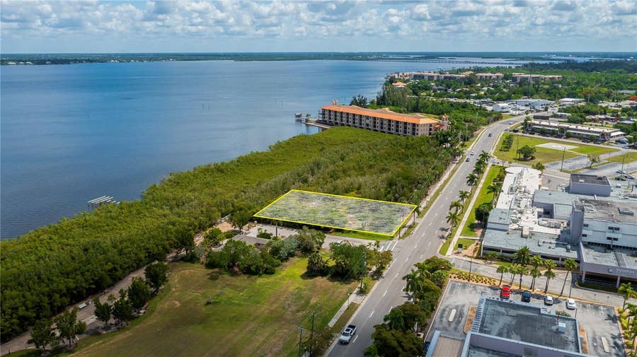 Property photo for 806 E MARION AVENUE, Punta Gorda, FL