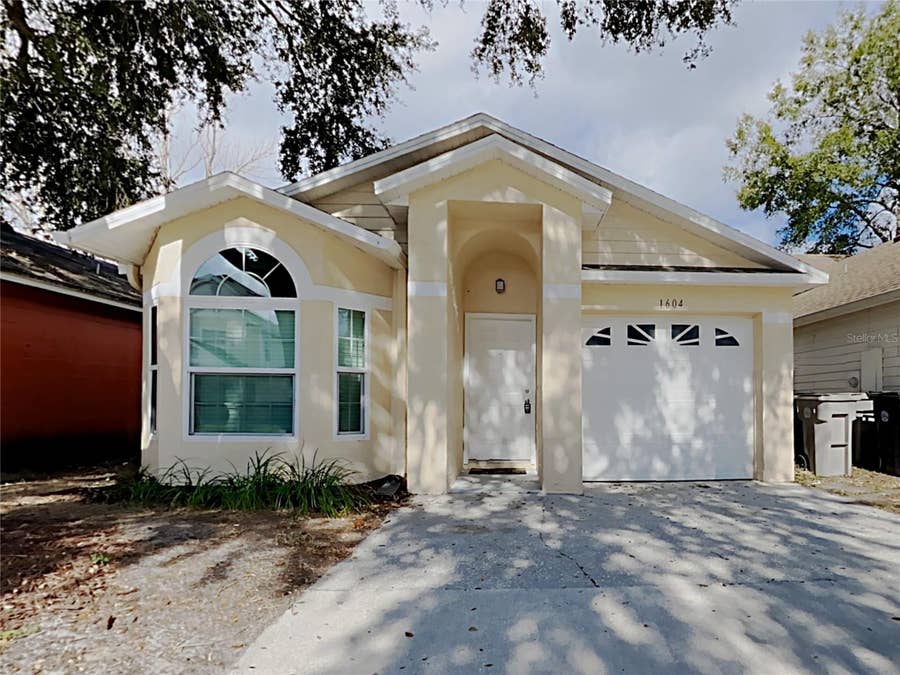 Property photo for 1604 CHATHAM CIRCLE, Apopka, FL