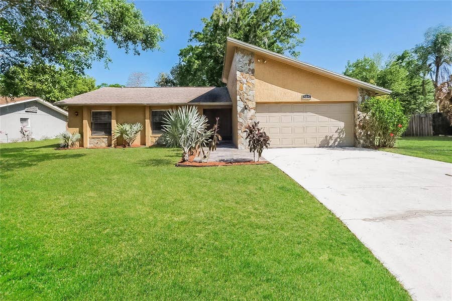 Property photo for 515 SANDALWOOD DRIVE, Plant City, FL