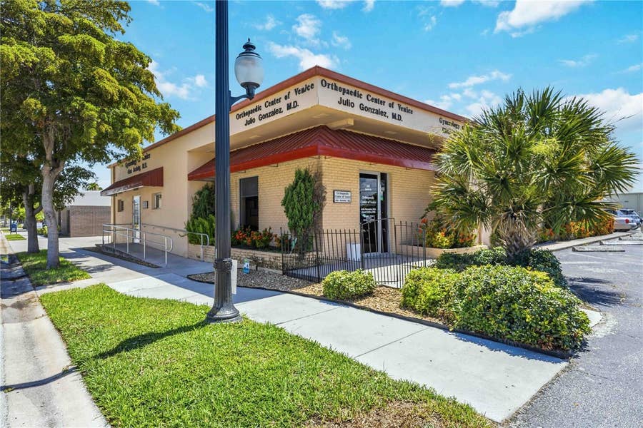 Property photo for 241 NOKOMIS AVENUE S, Venice, FL