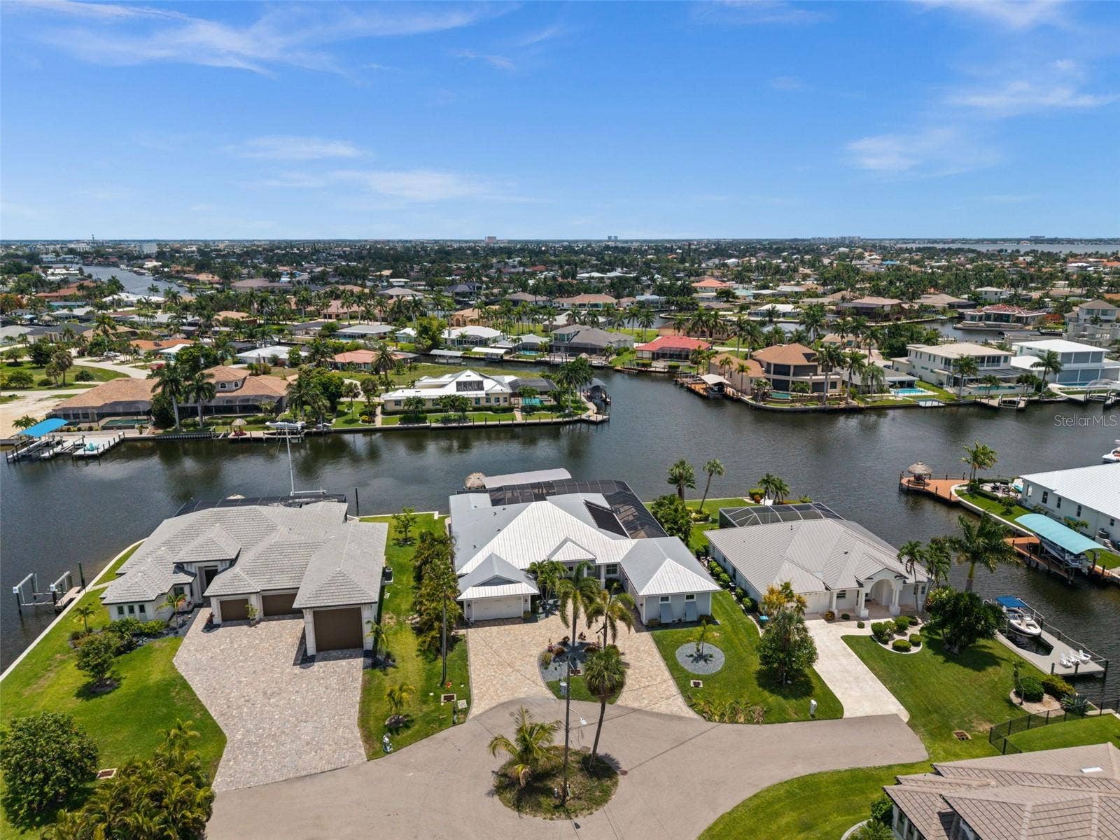 105 SW 52ND STREET, Cape Coral, FL 33914 Amazing Intersecting Canal Views at 105 SW 52nd St