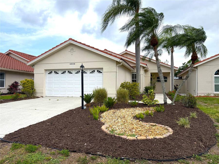 Property photo for 4304 MARCOTT CIRCLE, Sarasota, FL