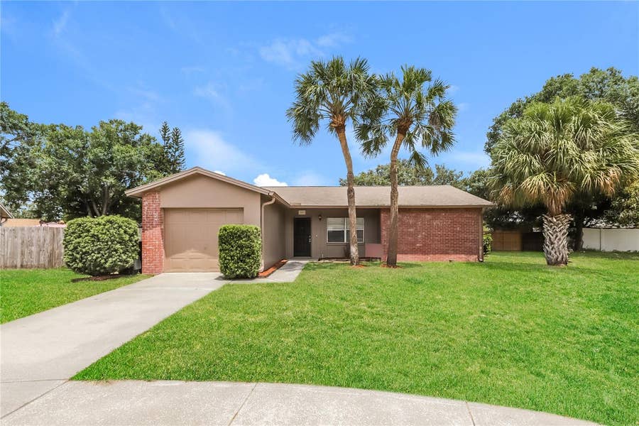Property photo for 1002 PINEHAVEN COURT, Brandon, FL