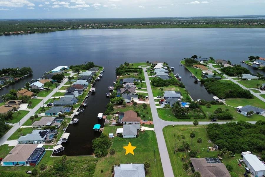 Property photo for 12350 QUINLAN AVENUE, Port Charlotte, FL