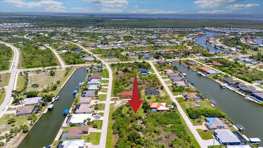 Property photo for 8123 TRACY CIRCLE, Port Charlotte, FL