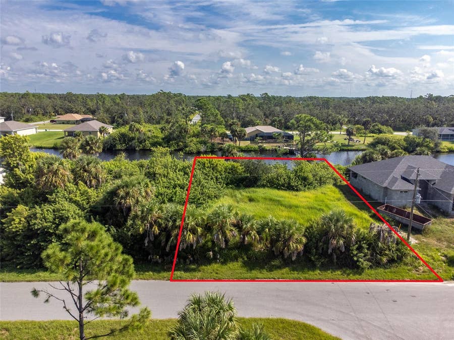Property photo for 2162 DOOLITTLE LANE, Port Charlotte, FL