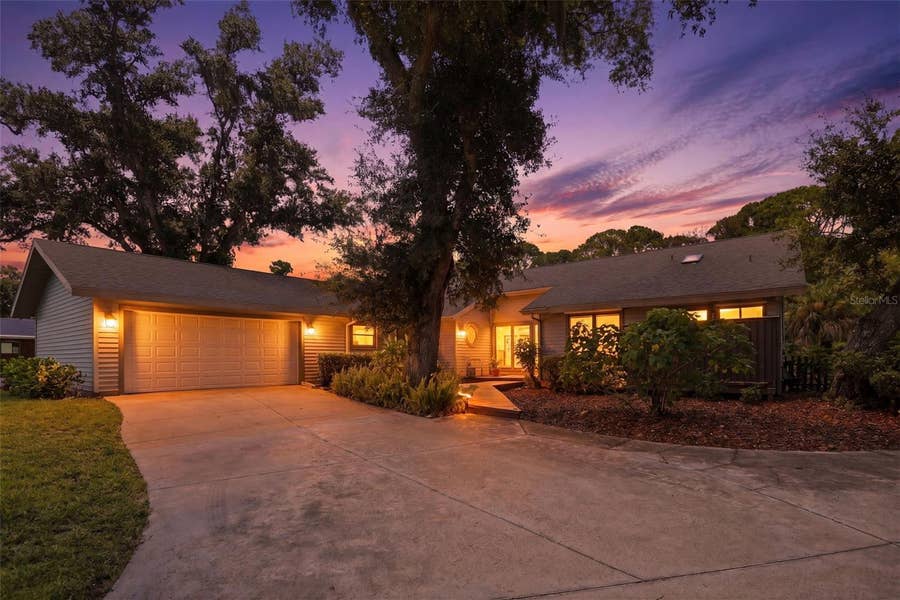Property photo for 881 PINTO CIRCLE, Nokomis, FL