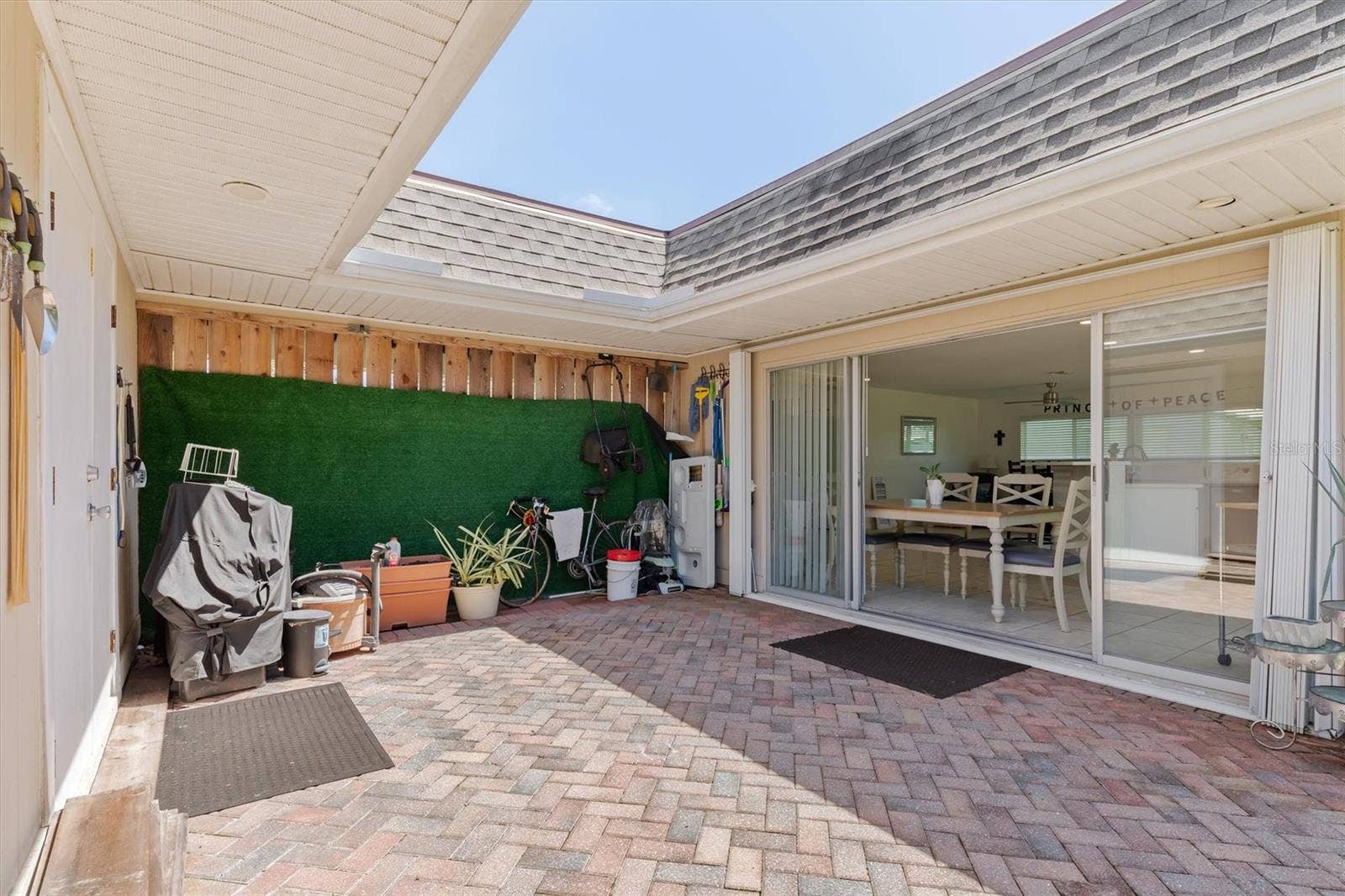 18579 ROBINSON AVENUE, Port Charlotte, FL 33948 Court Yard Area