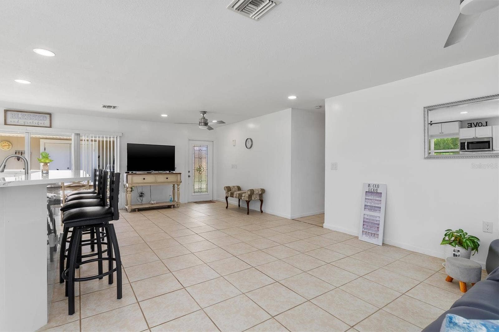 18579 ROBINSON AVENUE, Port Charlotte, FL 33948 18579 ROBINSON AVENUE, Port Charlotte, FL 33948
