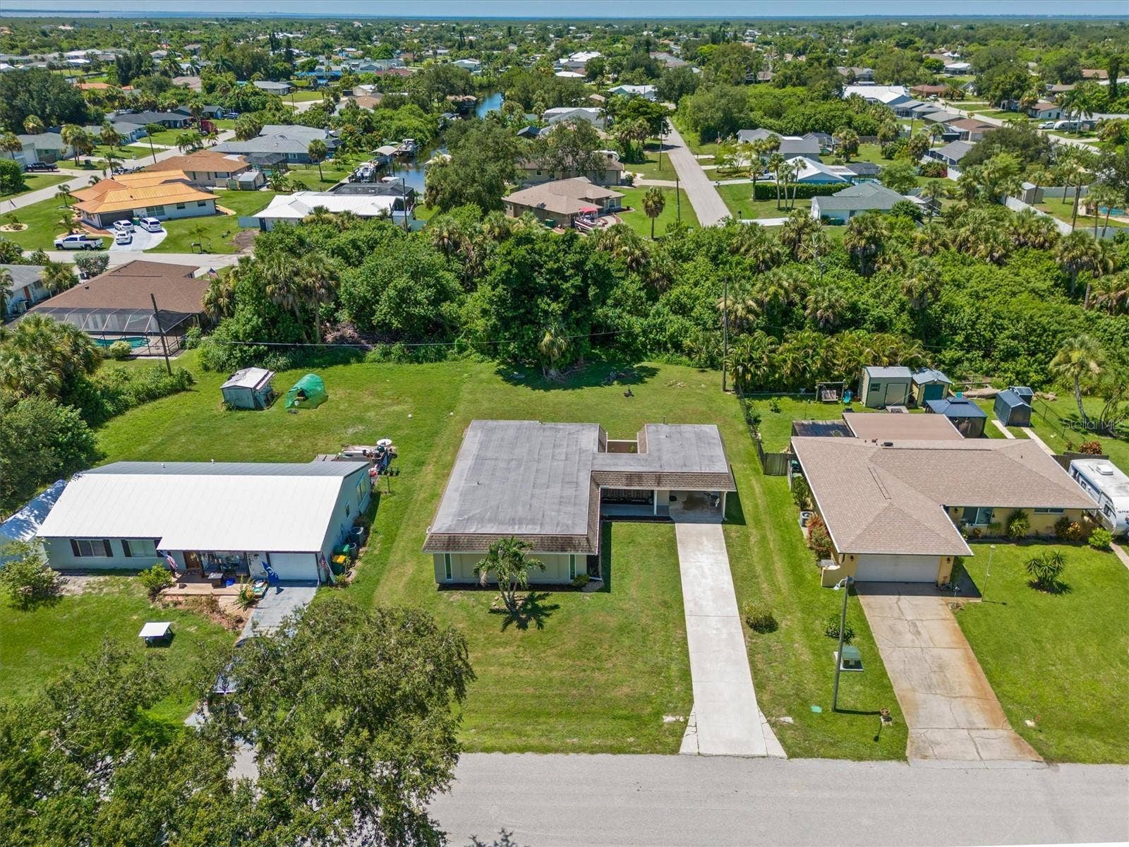 18579 ROBINSON AVENUE, Port Charlotte, FL 33948 18579 ROBINSON AVENUE, Port Charlotte, FL 33948