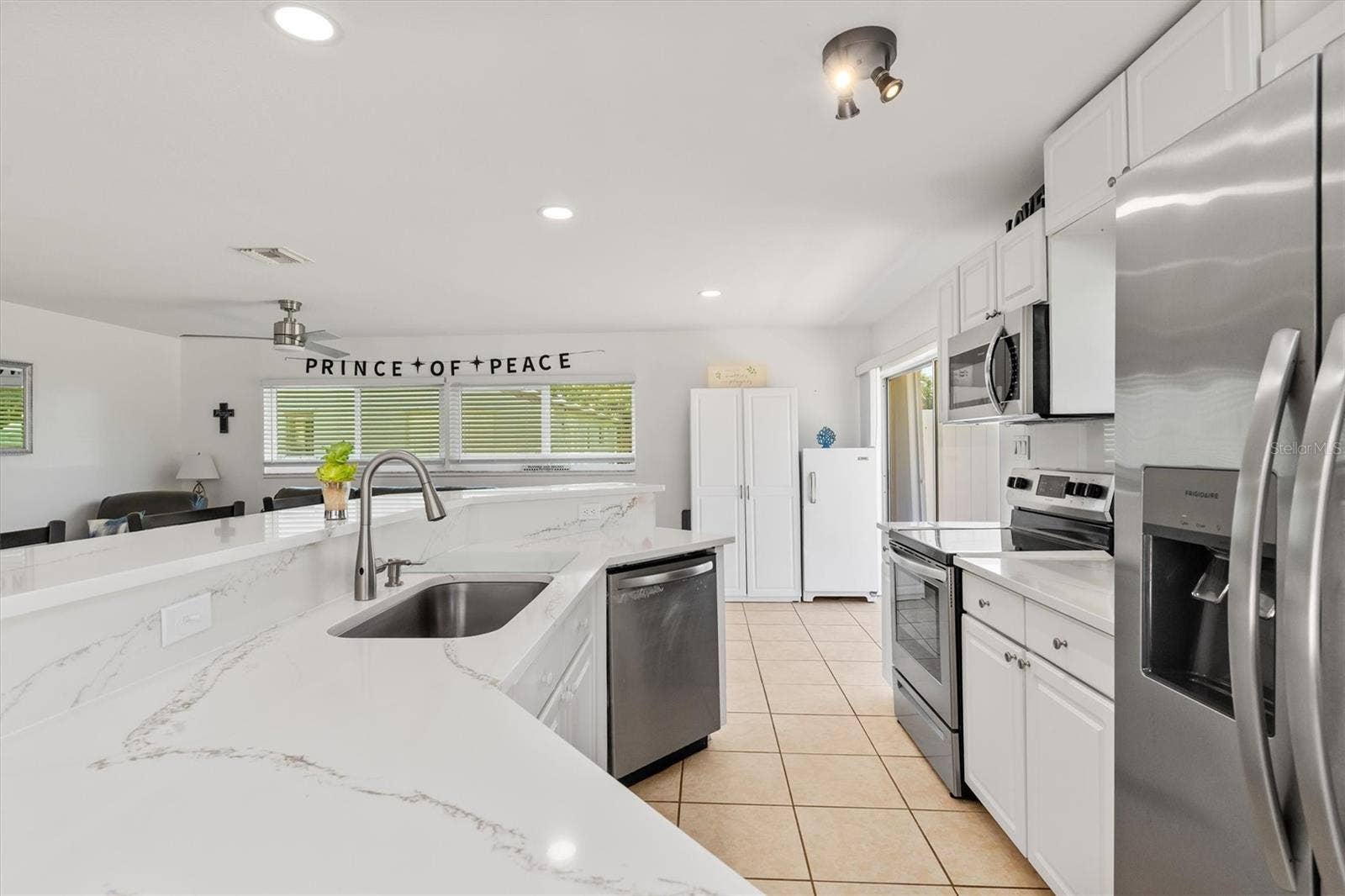18579 ROBINSON AVENUE, Port Charlotte, FL 33948 18579 ROBINSON AVENUE, Port Charlotte, FL 33948
